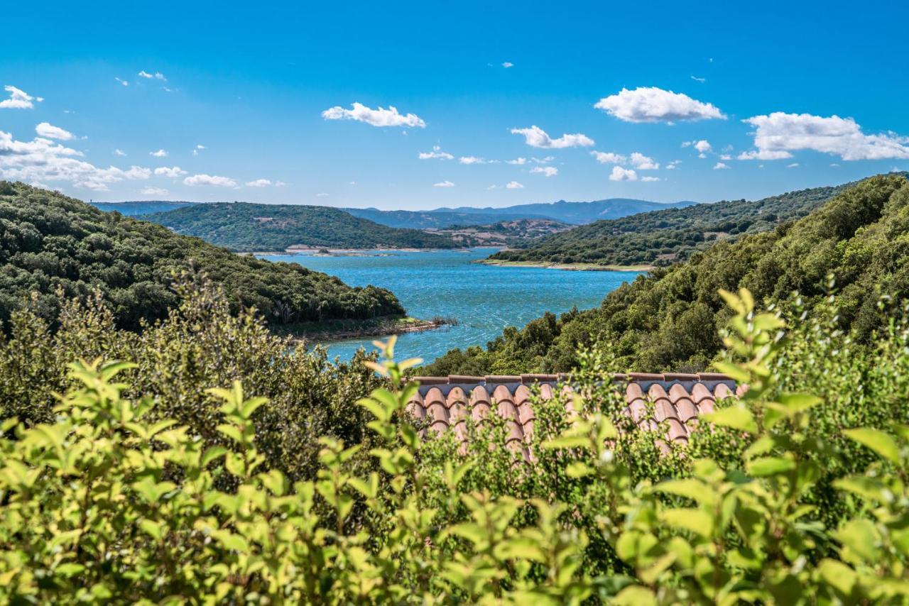 Hotel Aldiola Country Resort Sant'Antonio di Gallura Exterior photo